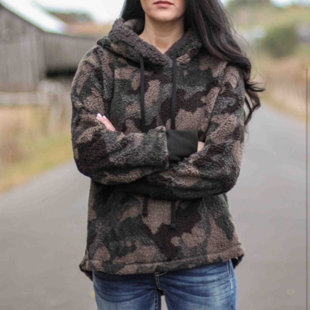 Dylan Pullover